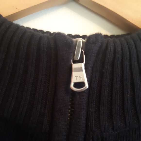 Tommy Hilfiger 1/4 Zip Sweater - Picture 4 of 12